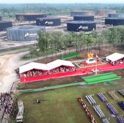 Detik-Detik Jokowi Pimpin Upacara Hari Lahir Pancasila di Blok Rokan
