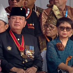 Potret Pejabat-Menteri Jokowi Hadiri Upacara Hari Lahir Pancasila