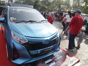 Deretan Modifikasi Mobil Daihatsu: Zebra Camper Van, Luxio Full Musik, Sigra Pintu Lambo