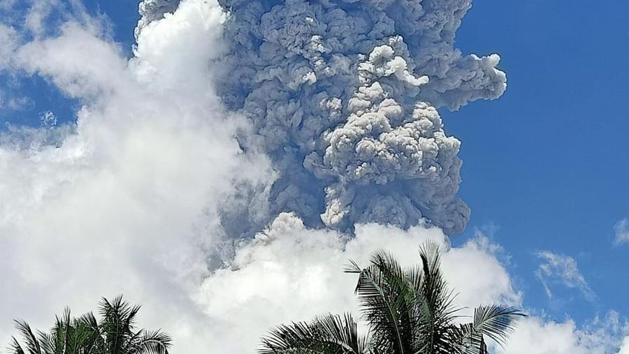 Erupsi gunung Ibu. (Dok. BMKG)