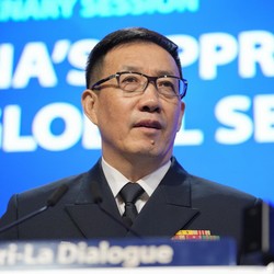 Menhan China Tolak Pertemuan Dengan 'Dewa Perang' AS, Ada Apa?
