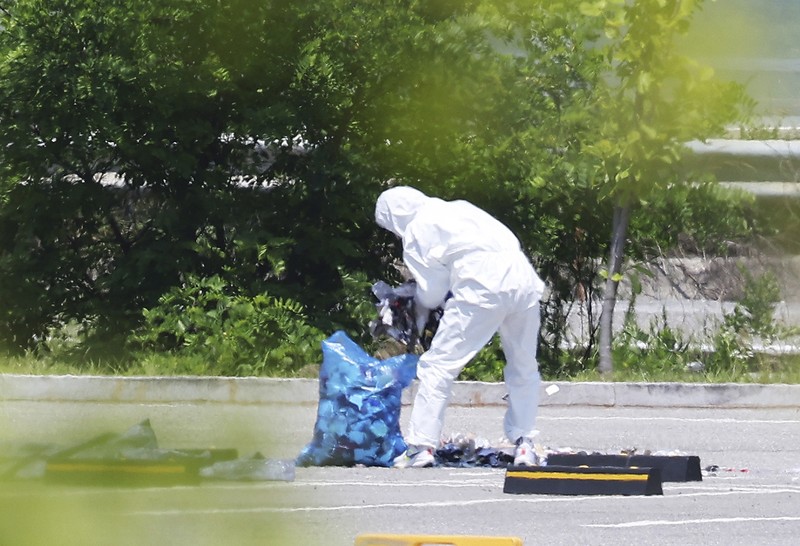 Korea Utara kembali mengirimkan balon pembawa sampah ke Korea Selatan pada tanggal 1 Juni, kata militer Korea Selatan, sehari setelah Seoul memperingatkan tindakan balasan terhadap aktivitas tersebut. (Handout / South Korean Defence Ministry / AFP)