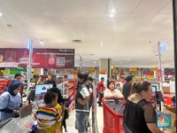 Diskon Besar di Transmart, Pengunjung Makin Rajin Belanja