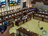 Diuji di DPR, Destry Damayanti Ungkap Kunci BI Dukung Indonesia Maju