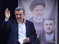 Ahmadinejad Putuskan Maju Lagi di Pilpres Iran