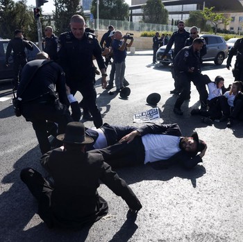 Aparat Israel Tangkap Warga Yahudi di Yerusalem & Tel Aviv, Ada Apa?
