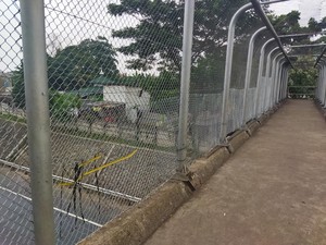 Penampakan JPO di Jati Asih Bekasi Lokasi Jatuhnya Bocah ke Jalan Tol