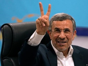 Penyangkal Holocaust-Eks Presiden Ahmadinejad Maju Nyapres, Bisa Lolos?