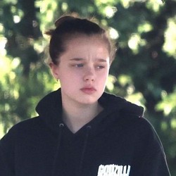 Alasan Anak Angelina Jolie-Brad Pitt Tolak Pakai Nama Ayah