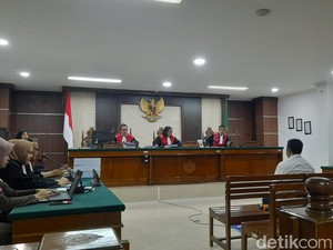 Alasan Hakim Vonis Bebas Eks Pimca Bulog Parepare di Kasus Korupsi Beras