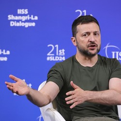 Presiden Ukraina Zelenskiy Klaim Rusia & Korut Tekor di Wilayah Ini