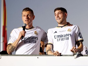 Toni Kroos Wariskan Nomor Punggung 8 ke Federico Valverde