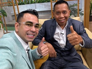 Tukul Arwana Tersenyum Lagi, Perdana Muncul di Depan Layar Setelah Sakit