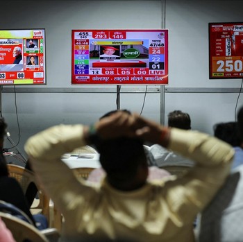 Potret Harap-Harap Cemas Hitung Cepat Pemilu India, Modi Menang?