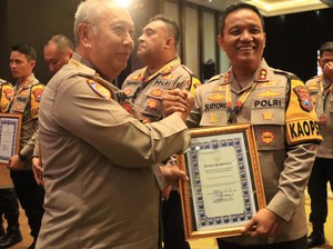 Pos Yan Ops. Ketupat Semeru Polres Tuban Sabet Penghargaan dari Polda Jatim