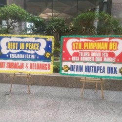 Investor Kirim Karangan Bunga Protes FCA, Ini Tanggapan BEI