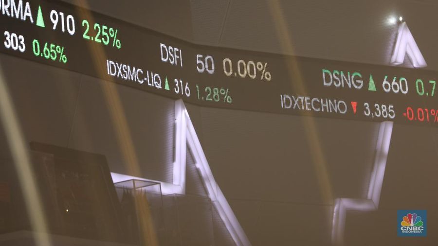 Layar digital pergerakan Indeks Harga Saham Gabungan (IHSG) terpantau hijau pada perdagangan sesi I Selasa (4/6/2024). (²©²ÊÍøÕ¾/Tri Susilo)
