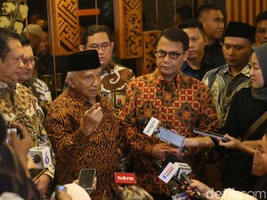 Sentilan Amien Rais soal Cawe-cawe hingga Minta Prabowo Ambil Alih