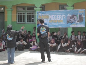 Misi Pendidikan Komunitas Lingkar Cakrawala Lewat Ekspedisi Penjuru Negeri