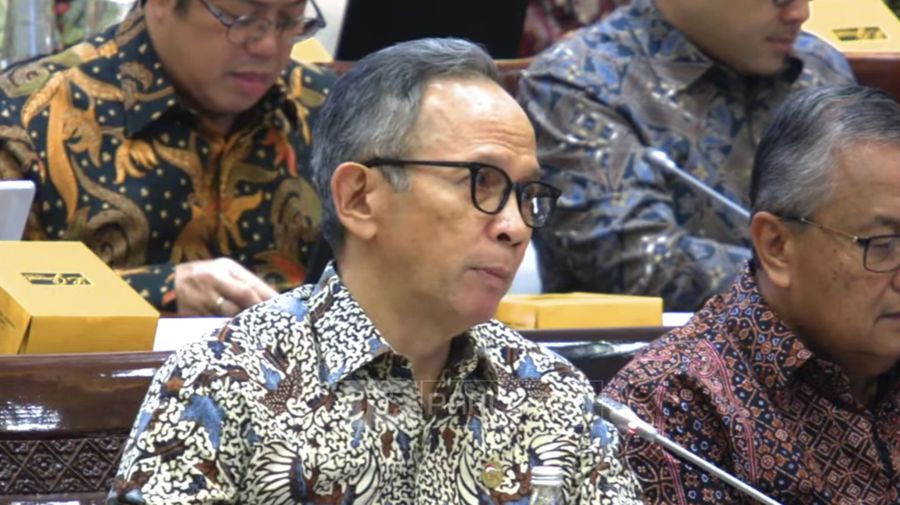 Ketua DK OJK Mahendra Siregar. (Tangkapan Layar Youtube)