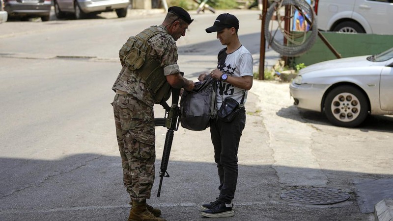 Lebanese army soldiers patrol the area near the U.S. embassy in Awkar, Lebanon June 5, 2024. REUTERS/Mohamed Azakir