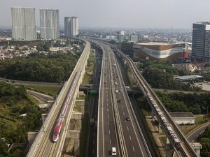 AHY Blak-blakan Rencana Kereta Cepat Sampai Surabaya