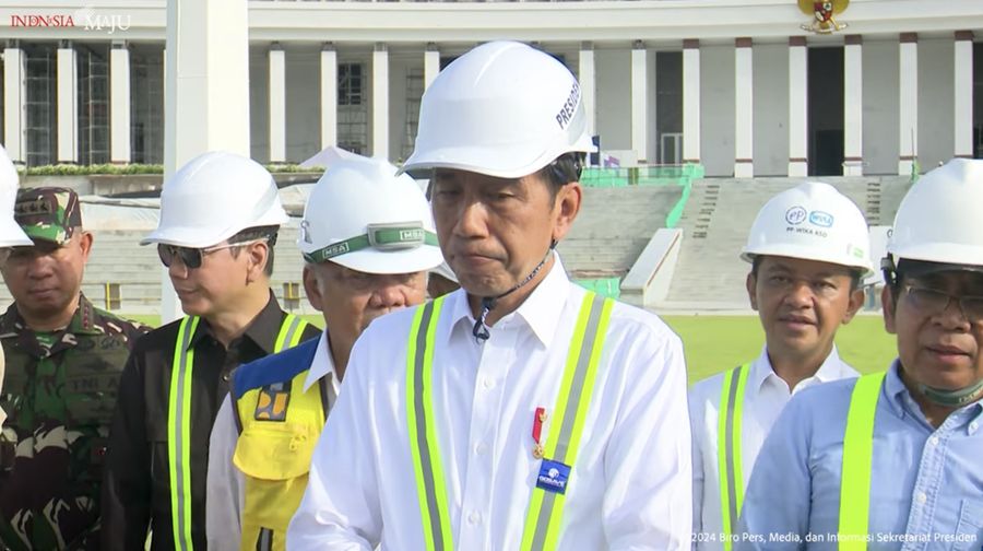 Presiden Jokowi memberikan Keterangan Pers usai meninjau lokasi lapangan upacara HUT Ke-79 Kemerdekaan RI, IKN, Rabu (5/6/2024). (Tangkapan Layar Youtube Sekretariat Presiden)