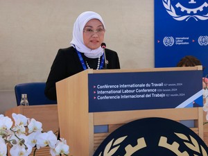 Hadiri Forum ILC, Menaker Soroti Pentingnya Dialog Sosial di Dunia Kerja
