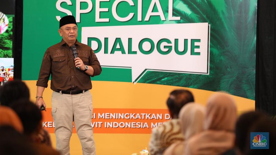 Ketua Umum DPP APKASINDO, Gulat Manurung saat memberikan pemaparan dalam Special Dialogue APKASINDO di Menara Tendean, Jakarta Selatan, Kamis (6/6/2024). (²©²ÊÍøÕ¾/Tri Susilo)