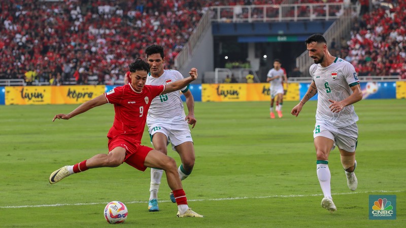 Laga Timnas Indonesia melawan Irak dalam lanjutan babak kualifikasi Piala Dunia 2026 di Stadion Utama Gelora Bung Karno (SUGBK), Senayan, Jakarta, Kamis (6/6/2024). (CNBC Indonesia/Faisal Rahman)