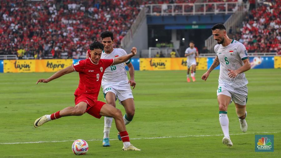 Laga Timnas Indonesia melawan Irak dalam lanjutan babak kualifikasi Piala Dunia 2026 di Stadion Utama Gelora Bung Karno (SUGBK), Senayan, Jakarta, Kamis (6/6/2024). (CNBC Indonesia/Faisal Rahman)