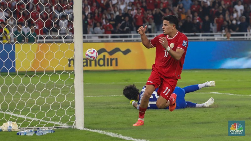 Laga Timnas Indonesia melawan Irak dalam lanjutan babak kualifikasi Piala Dunia 2026 di Stadion Utama Gelora Bung Karno (SUGBK), Senayan, Jakarta, Kamis (6/6/2024). (CNBC Indonesia/Faisal Rahman)