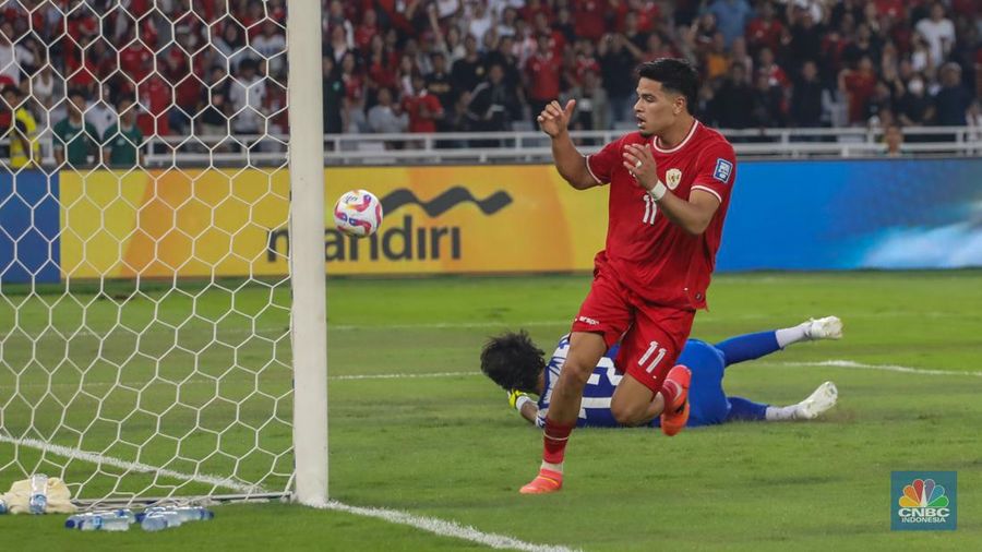 Laga Timnas Indonesia melawan Irak dalam lanjutan babak kualifikasi Piala Dunia 2026 di Stadion Utama Gelora Bung Karno (SUGBK), Senayan, Jakarta, Kamis (6/6/2024). (CNBC Indonesia/Faisal Rahman)