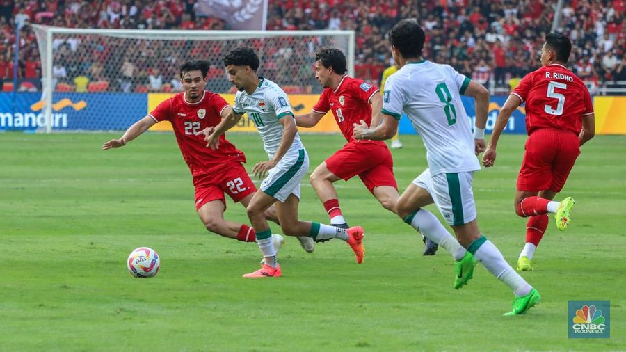 Laga Timnas Indonesia melawan Irak dalam lanjutan babak kualifikasi Piala Dunia 2026 di Stadion Utama Gelora Bung Karno (SUGBK), Senayan, Jakarta, Kamis (6/6/2024). (CNBC Indonesia/Faisal Rahman)