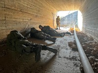 Potret Tentara Israel Kocar-kacir & Ngumpet Dikejar Drone Hizbullah