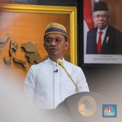 Bahlil Sebut Karyawan Starlink di RI Ada 3 Orang, Investasinya Rp 30 M