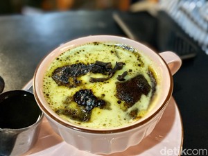 Uniknya STMJ Brulee yang Creamy dan Smokey di Blok M