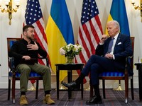 Zelensky Ngamuk! Minta Restu AS Bombardir Besar-besaran ke Rusia