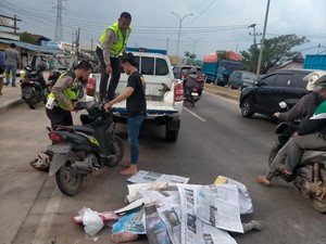 Azhari Tewas Usai Tabrak Truk Berhenti di Seberang Pintu Masuk Tol Keramasan