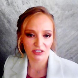 Jarang Terlihat, Putri Putin Nongol di Forum Ekonomi St. Petersburg