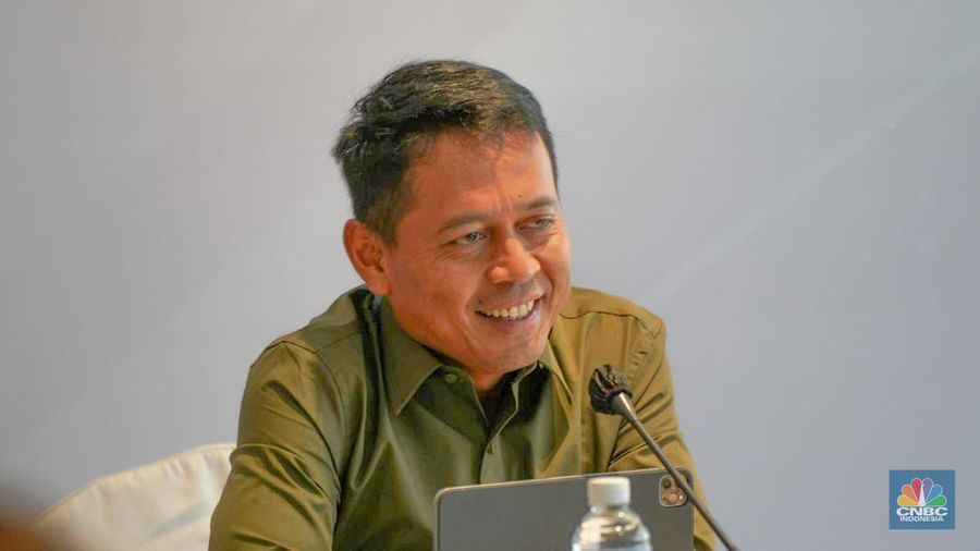 Kepala Departemen Pengawas Lembaga Pembiayaan dan Lembaga Keuangan Khusus OJK RI Ahmad Nasrullah. (CNBC Indonesia/Ferry Sandi)