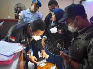 Diduga Beri Servis Plus-plus, 2 Panti Pijat di Surabaya Dirazia Satpol PP
