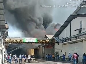 Gudang PT Musim Mas di Medan Terbakar
