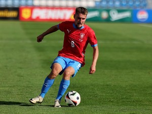 Jatuh dari Sepeda, Gelandang Ceko Ini Gagal Tampil di Euro 2024
