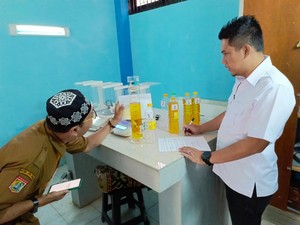 Minyakita Palsu Buatan Home Industry Malang Ternyata Hanya Isi 0,7 Liter