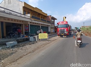 Cihuy! Jalan Godean Mulai Diperbaiki, Target Kelar Oktober 2024