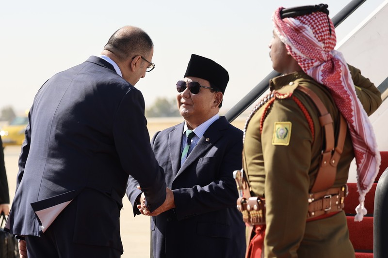 Prabowo Tiba di Yordania, Wakili Jokowi di KTT Gaza. (Dok: Biro Humas Kemhan RI) Prabowo Tiba di Yordania, Wakili Jokowi di KTT Gaza. (Dok: Biro Humas Kemhan RI)