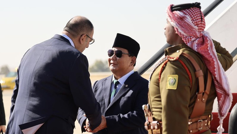 Prabowo Tiba di Yordania, Wakili Jokowi di KTT Gaza. (Dok: Biro Humas Kemhan RI)