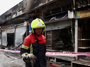 1.000 Ekor Lebih Hewan Eksotik Mati Dalam Kebakaran Pasar di Thailand