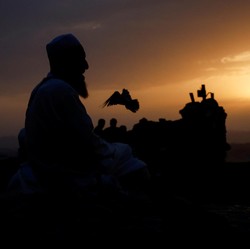 Melihat Khusyuk Manusia di Jabal Nur dan Gua Hira di Tengah Musim Haji